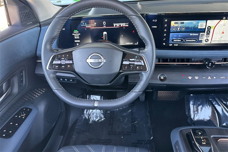 Nissan ARIYA Vehicle Full-screen Gallery Image 14