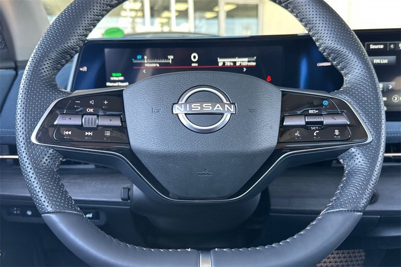 Nissan ARIYA Vehicle Full-screen Gallery Image 24
