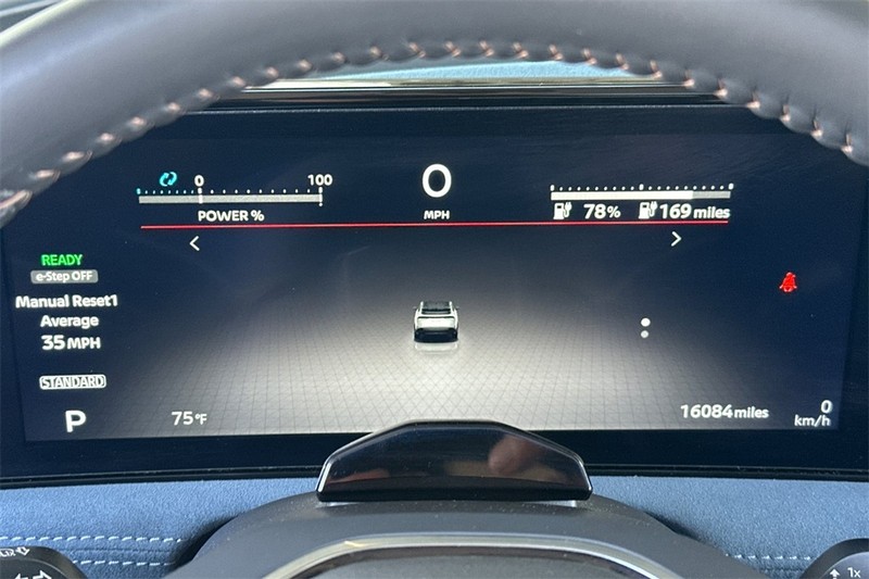 Nissan ARIYA Vehicle Full-screen Gallery Image 25