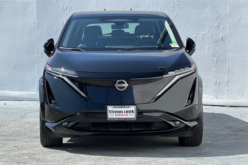Nissan ARIYA Vehicle Full-screen Gallery Image 09