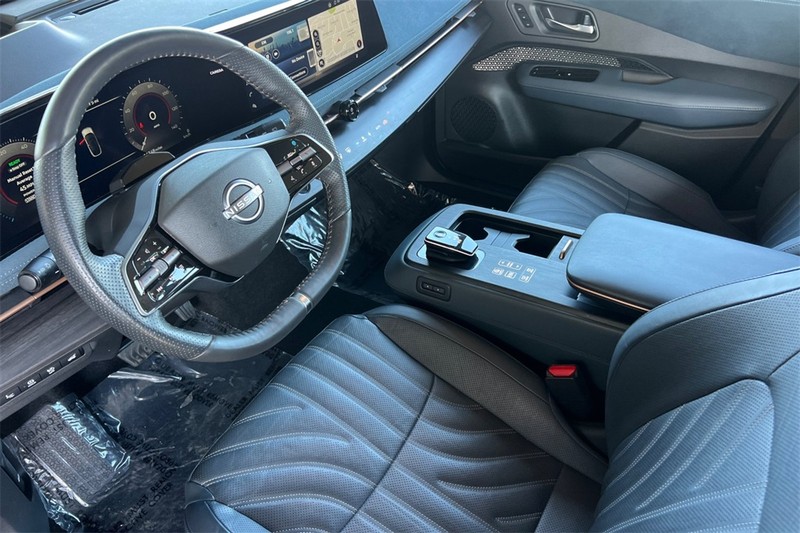 Nissan ARIYA Vehicle Full-screen Gallery Image 10