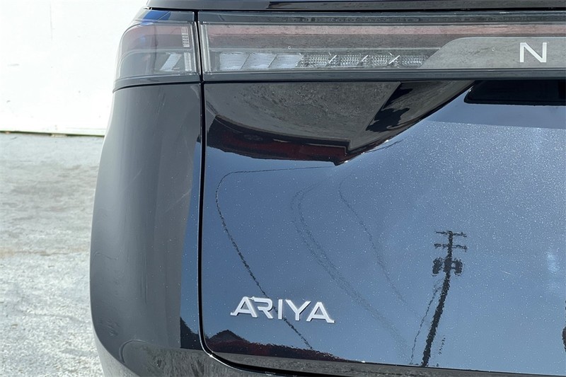 Nissan ARIYA Vehicle Full-screen Gallery Image 28