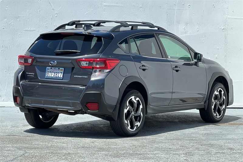 Subaru Crosstrek Vehicle Full-screen Gallery Image 04