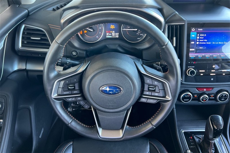 Subaru Crosstrek Vehicle Full-screen Gallery Image 14