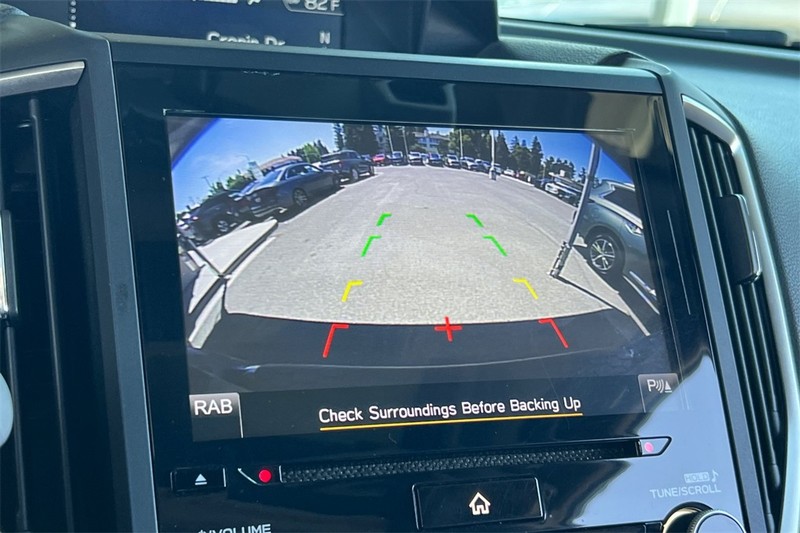 Subaru Crosstrek Vehicle Full-screen Gallery Image 20