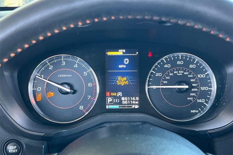 Subaru Crosstrek Vehicle Full-screen Gallery Image 25