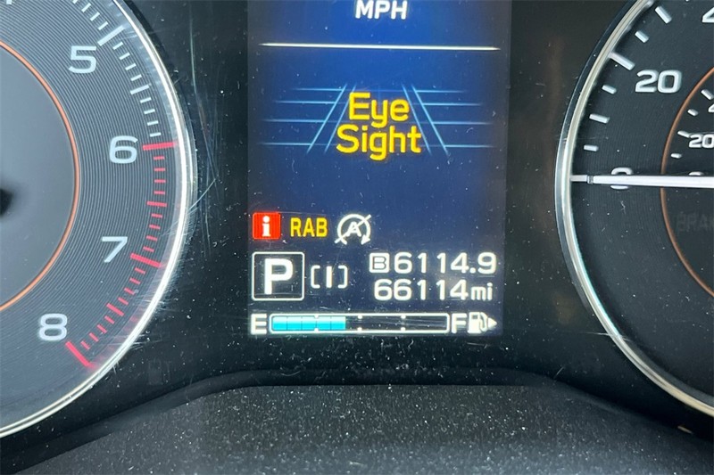 Subaru Crosstrek Vehicle Full-screen Gallery Image 26
