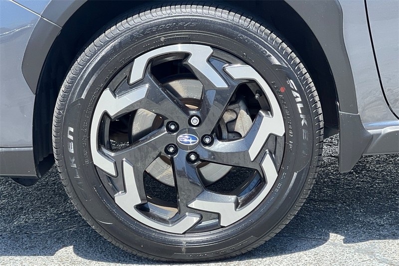 Subaru Crosstrek Vehicle Full-screen Gallery Image 27
