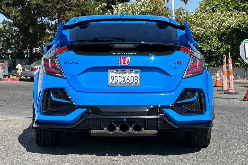 Honda Civic Type R Vehicle Full-screen Gallery Image 05