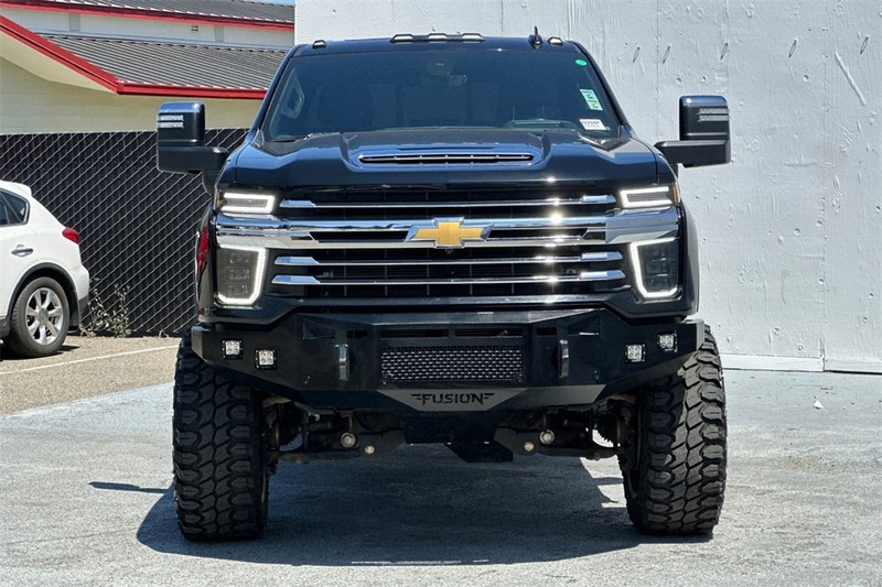 Chevrolet Silverado 2500HD Vehicle Full-screen Gallery Image 09