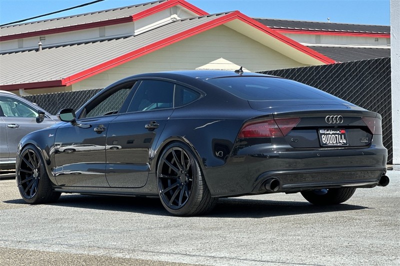 Audi A7 Vehicle Full-screen Gallery Image 06