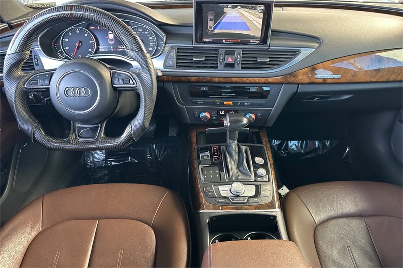 Audi A7 Vehicle Full-screen Gallery Image 13