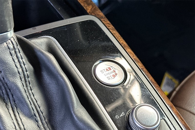 Audi A7 Vehicle Full-screen Gallery Image 22