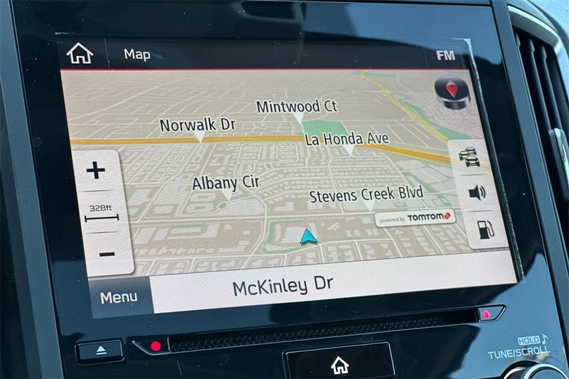 Subaru Crosstrek Vehicle Full-screen Gallery Image 19