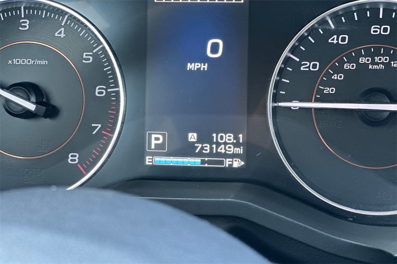 Subaru Crosstrek Vehicle Full-screen Gallery Image 26