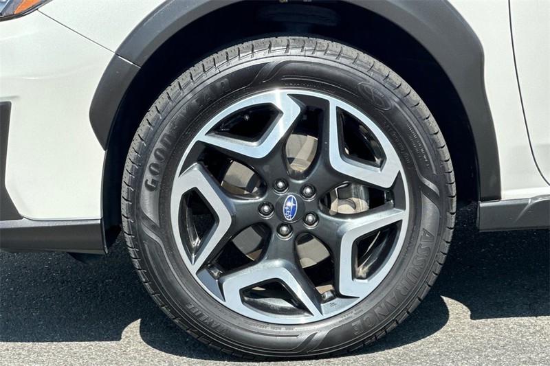 Subaru Crosstrek Vehicle Full-screen Gallery Image 27