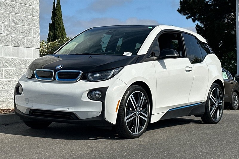 BMW i3 Vehicle Full-screen Gallery Image 08