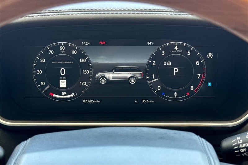 Land Rover Range Rover Vehicle Full-screen Gallery Image 25