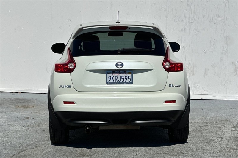 Nissan JUKE Vehicle Full-screen Gallery Image 05
