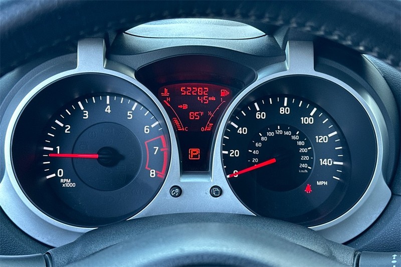 Nissan JUKE Vehicle Full-screen Gallery Image 24