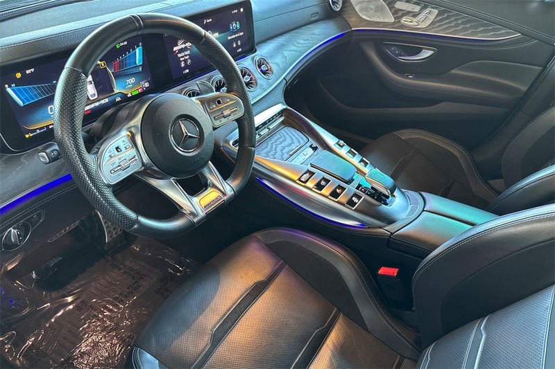 Mercedes-Benz AMG GT Vehicle Full-screen Gallery Image 10