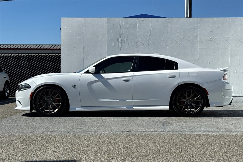 Dodge Charger Vehicle Full-screen Gallery Image 07