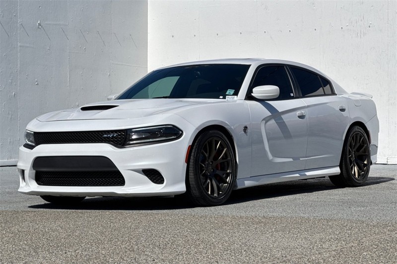 Dodge Charger Vehicle Full-screen Gallery Image 08