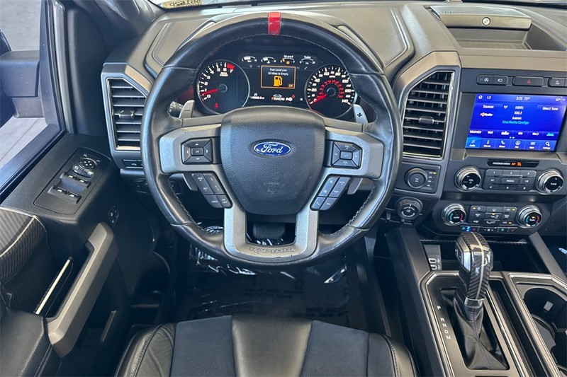 Ford F-150 Vehicle Full-screen Gallery Image 14