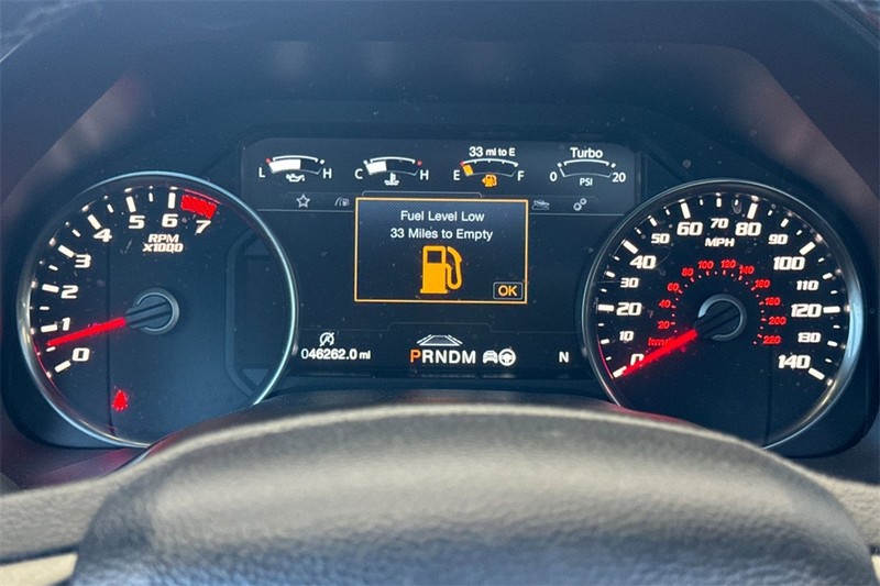 Ford F-150 Vehicle Full-screen Gallery Image 24