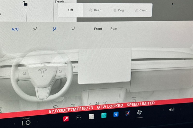 Tesla Model Y Vehicle Full-screen Gallery Image 21