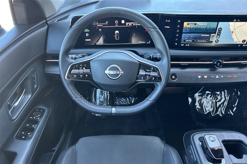 Nissan ARIYA Vehicle Full-screen Gallery Image 14