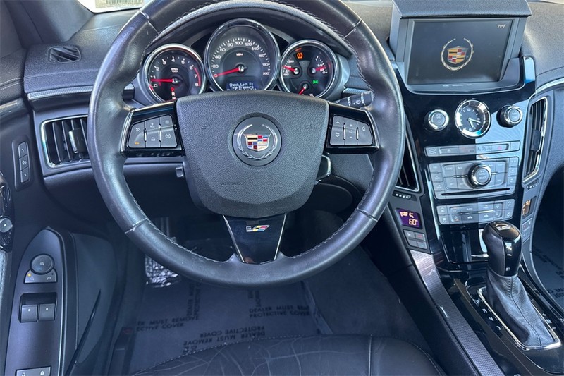 Cadillac CTS-V Coupe Vehicle Full-screen Gallery Image 14