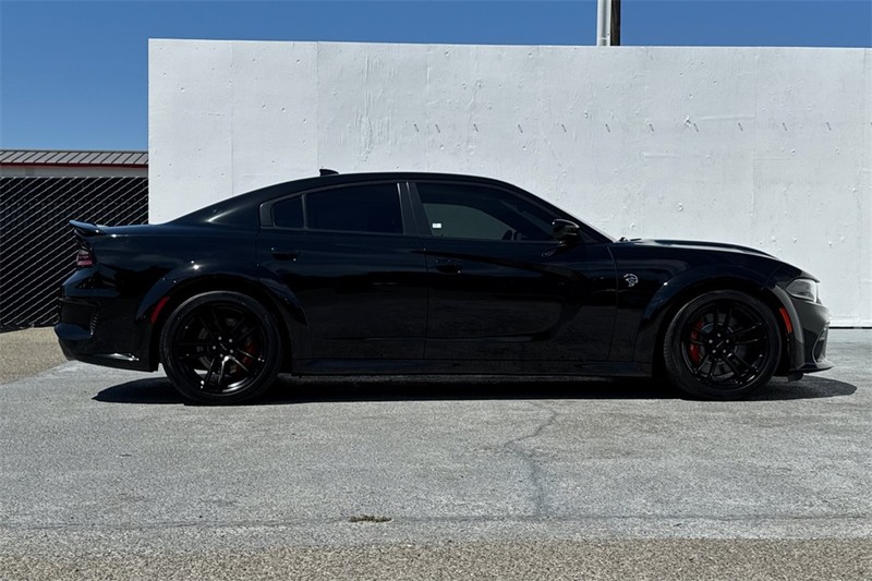 Dodge Charger Vehicle Full-screen Gallery Image 03
