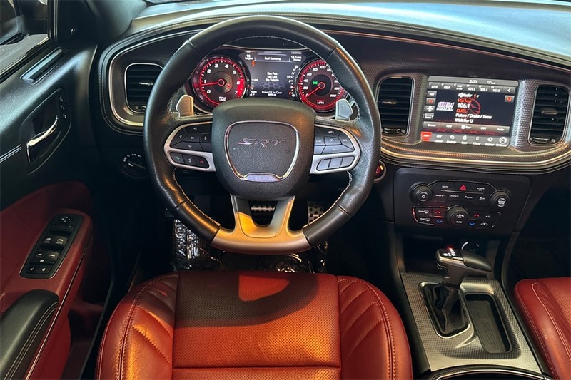 Dodge Charger Vehicle Full-screen Gallery Image 14