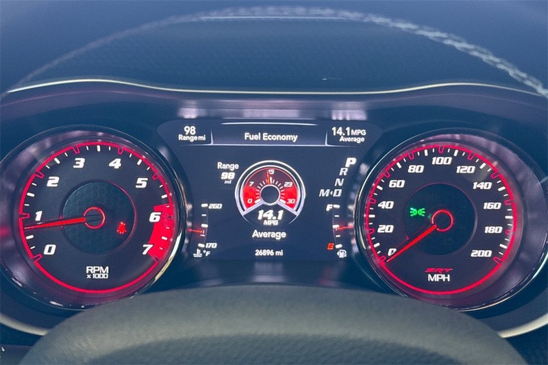 Dodge Charger Vehicle Full-screen Gallery Image 23