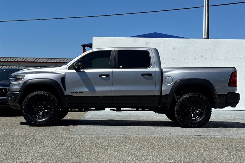 Ram 1500 Vehicle Full-screen Gallery Image 07