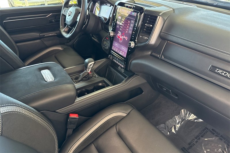 Ram 1500 Vehicle Full-screen Gallery Image 15