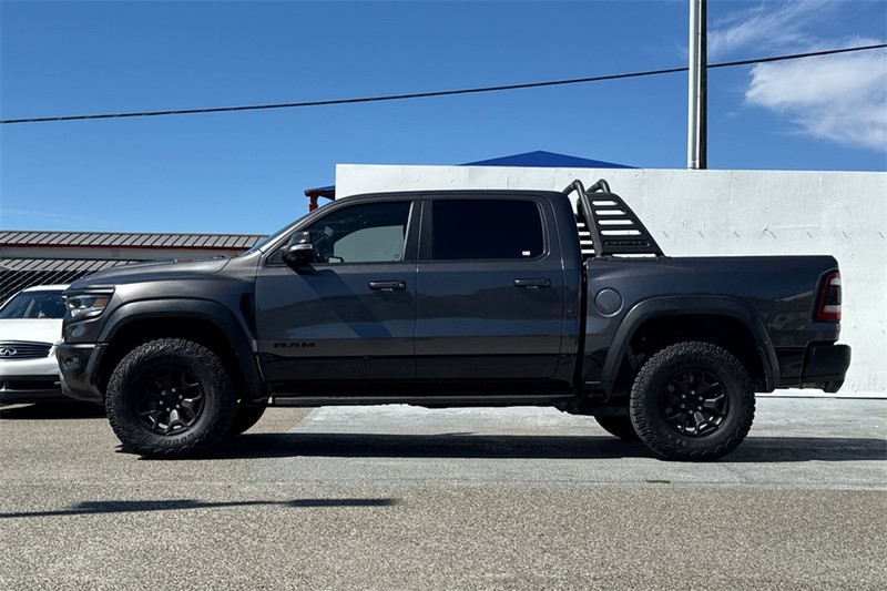 Ram 1500 Vehicle Full-screen Gallery Image 07