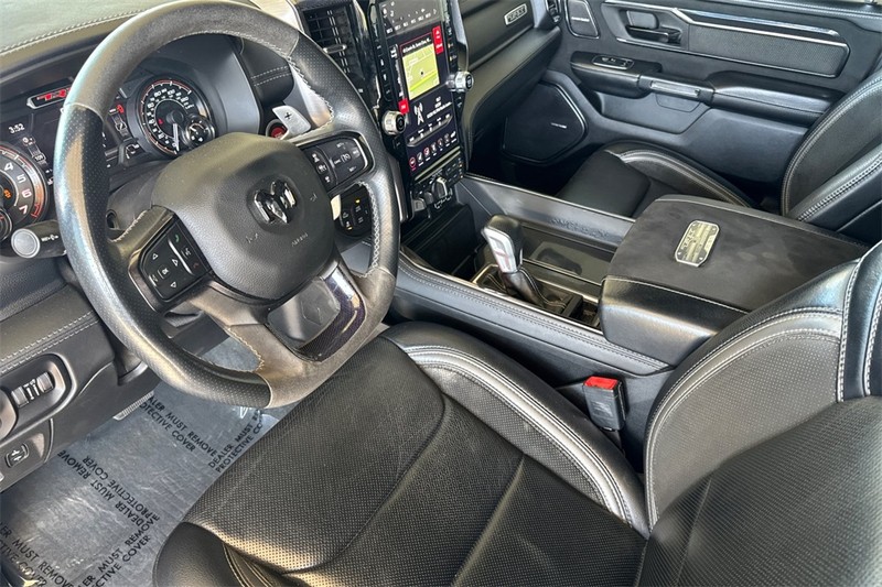 Ram 1500 Vehicle Full-screen Gallery Image 10