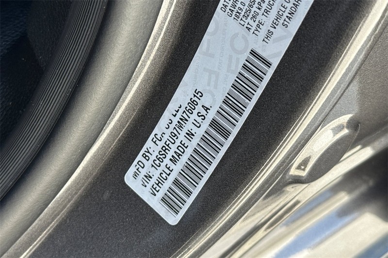 Ram 1500 Vehicle Full-screen Gallery Image 28