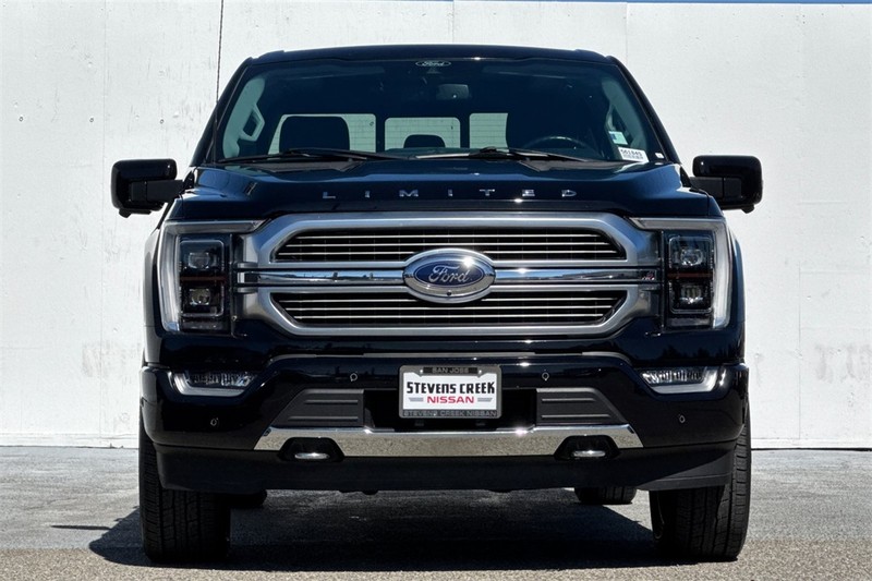 Ford F-150 Vehicle Full-screen Gallery Image 09