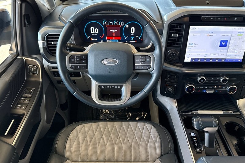 Ford F-150 Vehicle Full-screen Gallery Image 14
