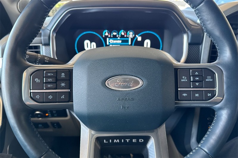 Ford F-150 Vehicle Full-screen Gallery Image 23