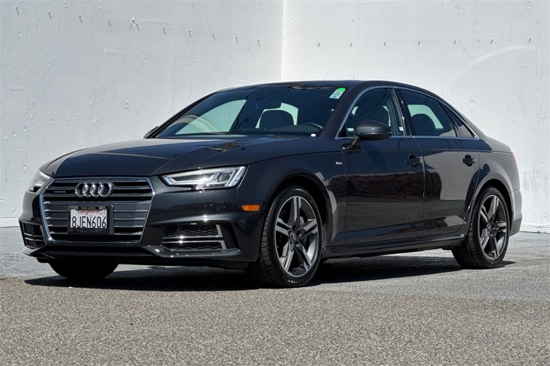 Audi A4 Vehicle Full-screen Gallery Image 08