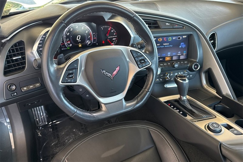Chevrolet Corvette Vehicle Full-screen Gallery Image 12