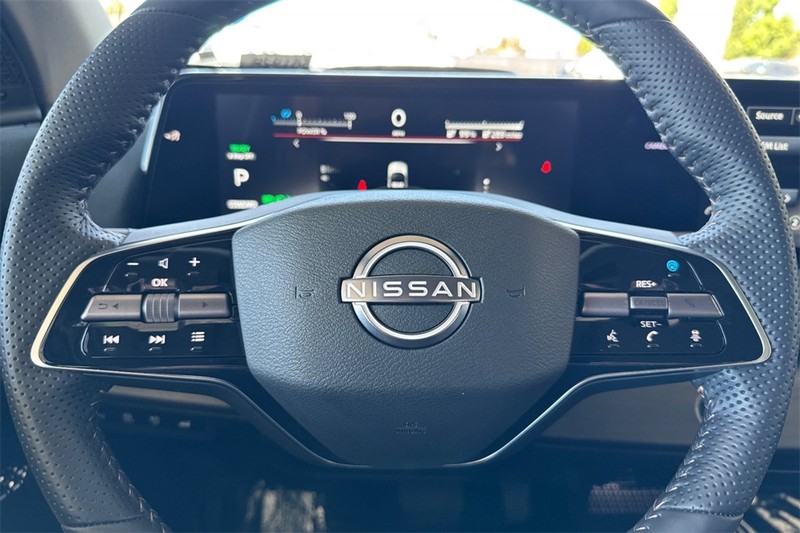 Nissan ARIYA Vehicle Full-screen Gallery Image 23