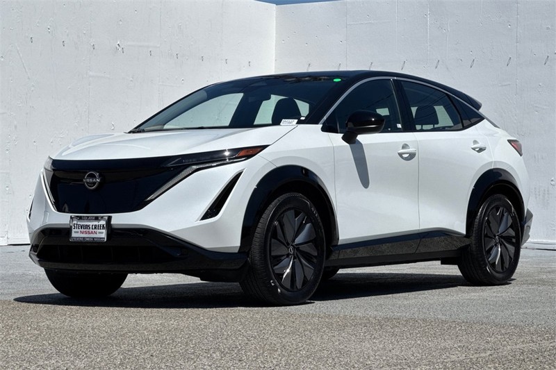 Nissan Ariya Vehicle Full-screen Gallery Image 08