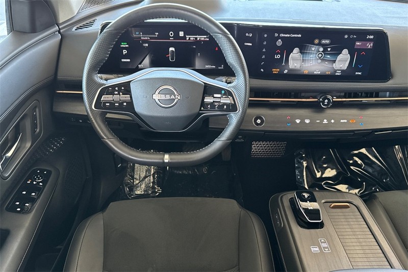 Nissan Ariya Vehicle Full-screen Gallery Image 14