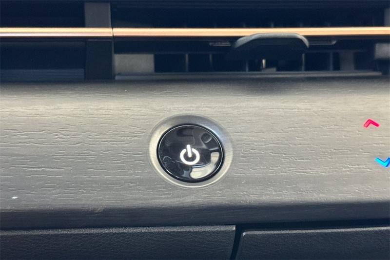 Nissan Ariya Vehicle Full-screen Gallery Image 22
