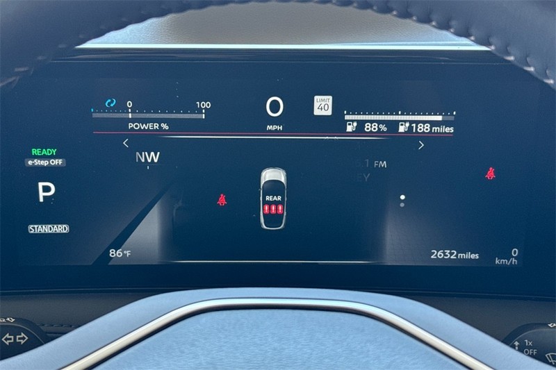 Nissan Ariya Vehicle Full-screen Gallery Image 24